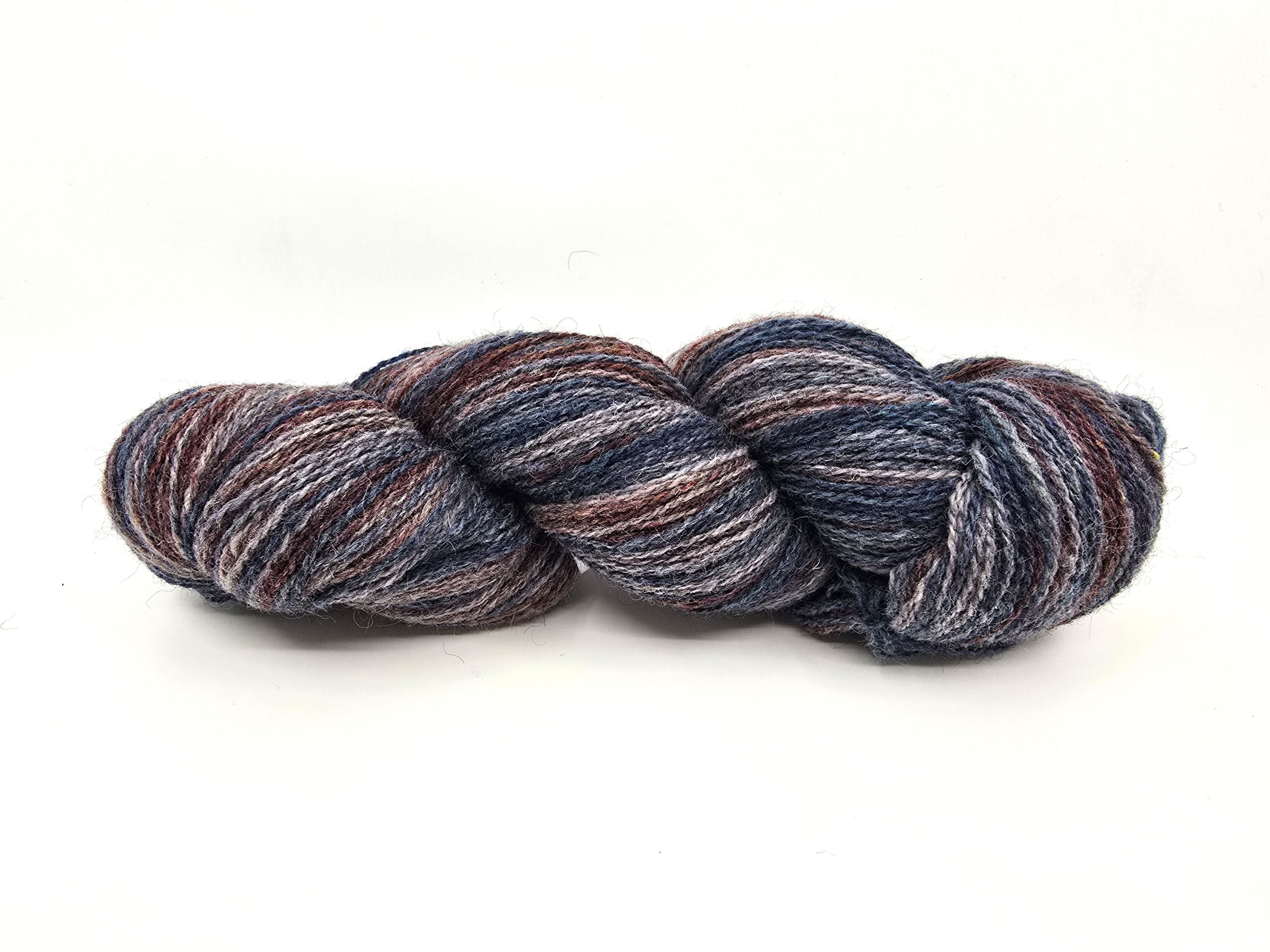 AADE LONG YARN 82 ARTISTIC 002 AADE LONG 8/2 artistic yarn 002 - Image 1