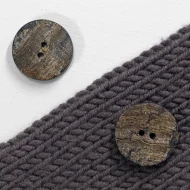 DROPS BUFFALO HORN BUTTON 25MM 538 - Image 2